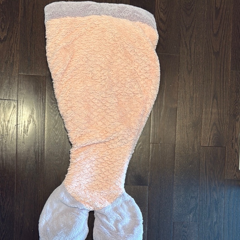 Pink and Gray Mermaid Tail Blanket